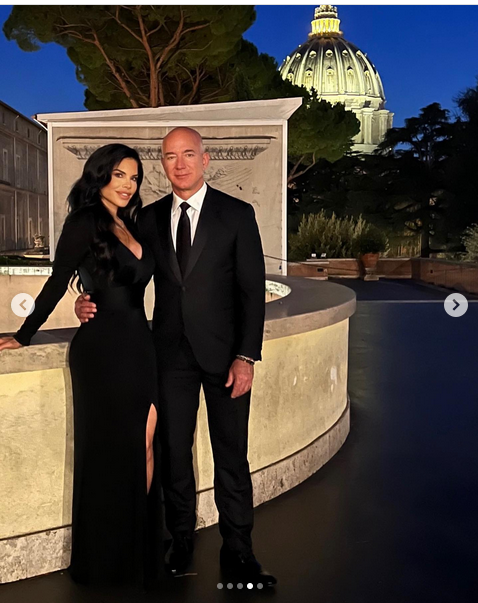 Lauren Sanchez and Jeff Bezos, from a post dated January 12, 2023 | Source: Instagram/laurenwsanchez