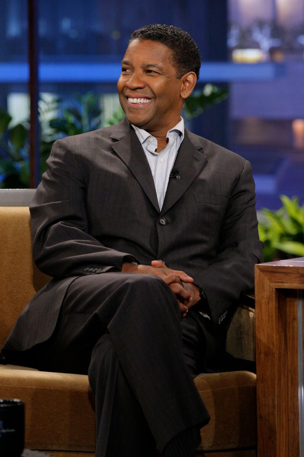 Denzel Washington on "The Tonight Show with Jay Leno" on October 23, 2012. | Source: Getty Images