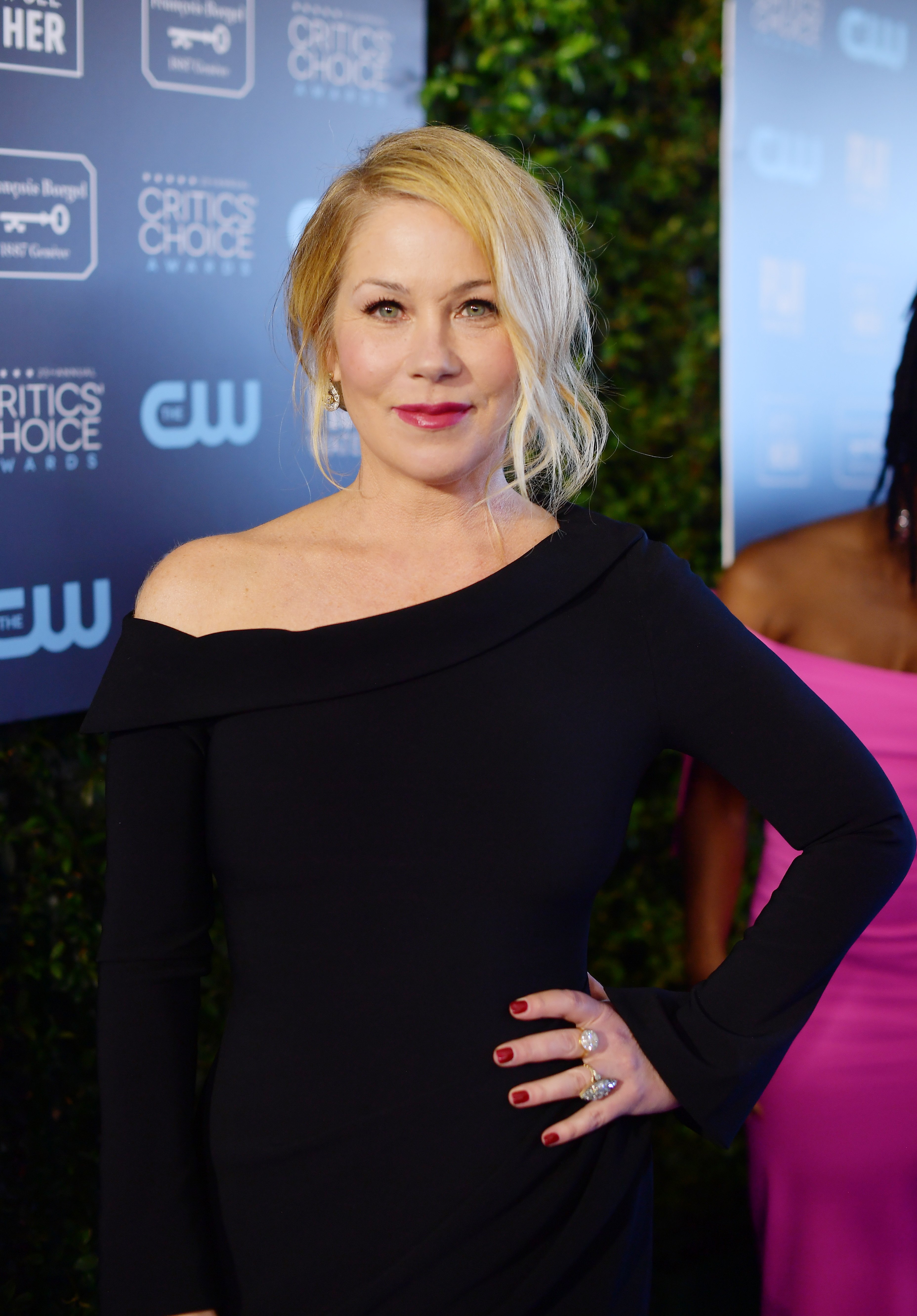 Christina Applegate attends the 25th Annual Critics' Choice Awards at Barker Hangar on January 12, 2020 in Santa Monica, California | Source: Getty Images 
