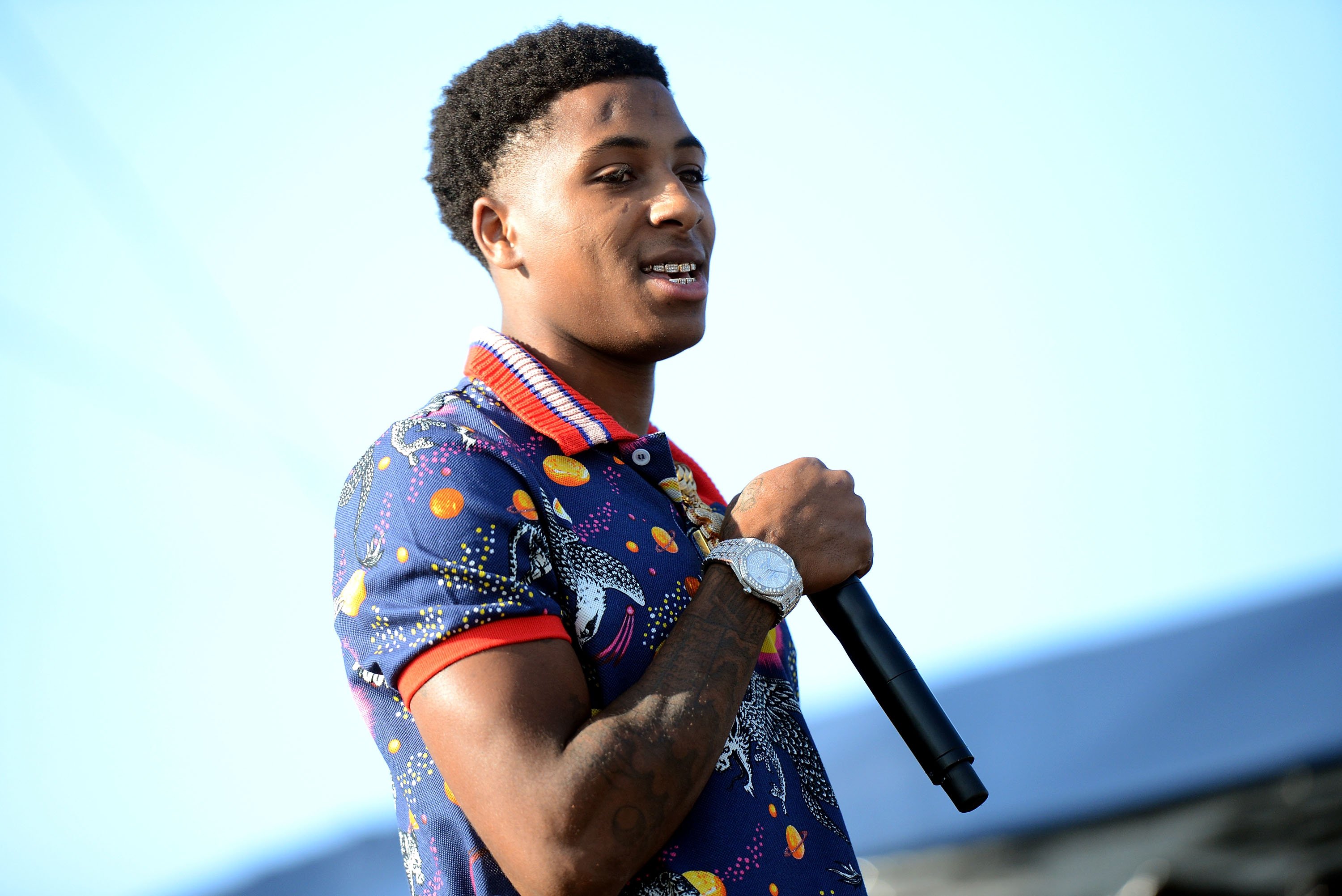 Rapper Youngboy performs onstage during the Day N Night Festival at Angel Stadium of Anaheim on September 10, 2017. | Photo: Getty Images