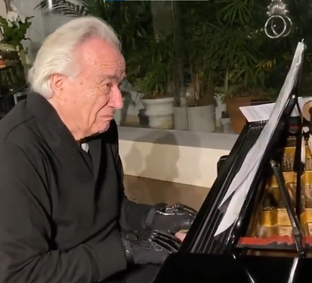 João Carlos Martins am Klavier | Quelle: Twitter/@RexChapman