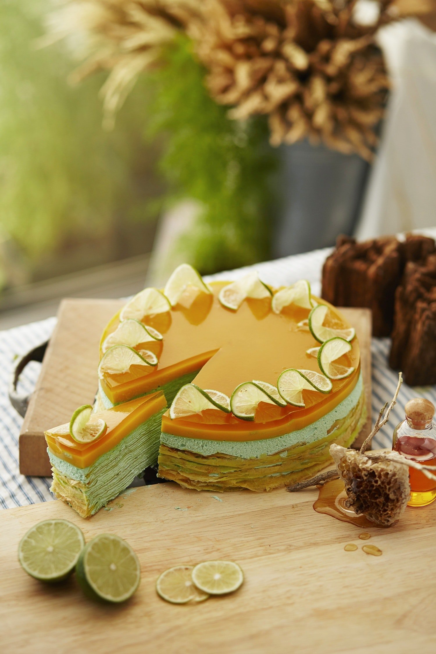 A picture of a lemon pudding cake | Photo: Pixabay