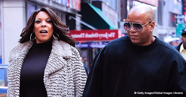 Wendy Williams Ditches Her Wedding Ring during First Show after Filing for Divorce