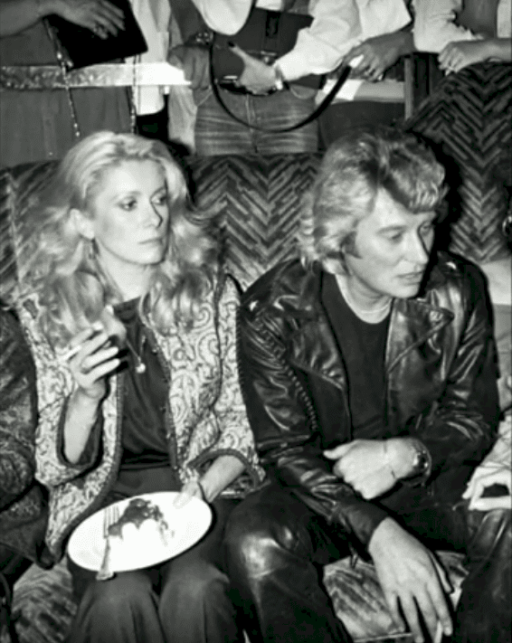 Catherine Deneuve et Johnny Hallyday. Photo : Youtube / Paris Popular