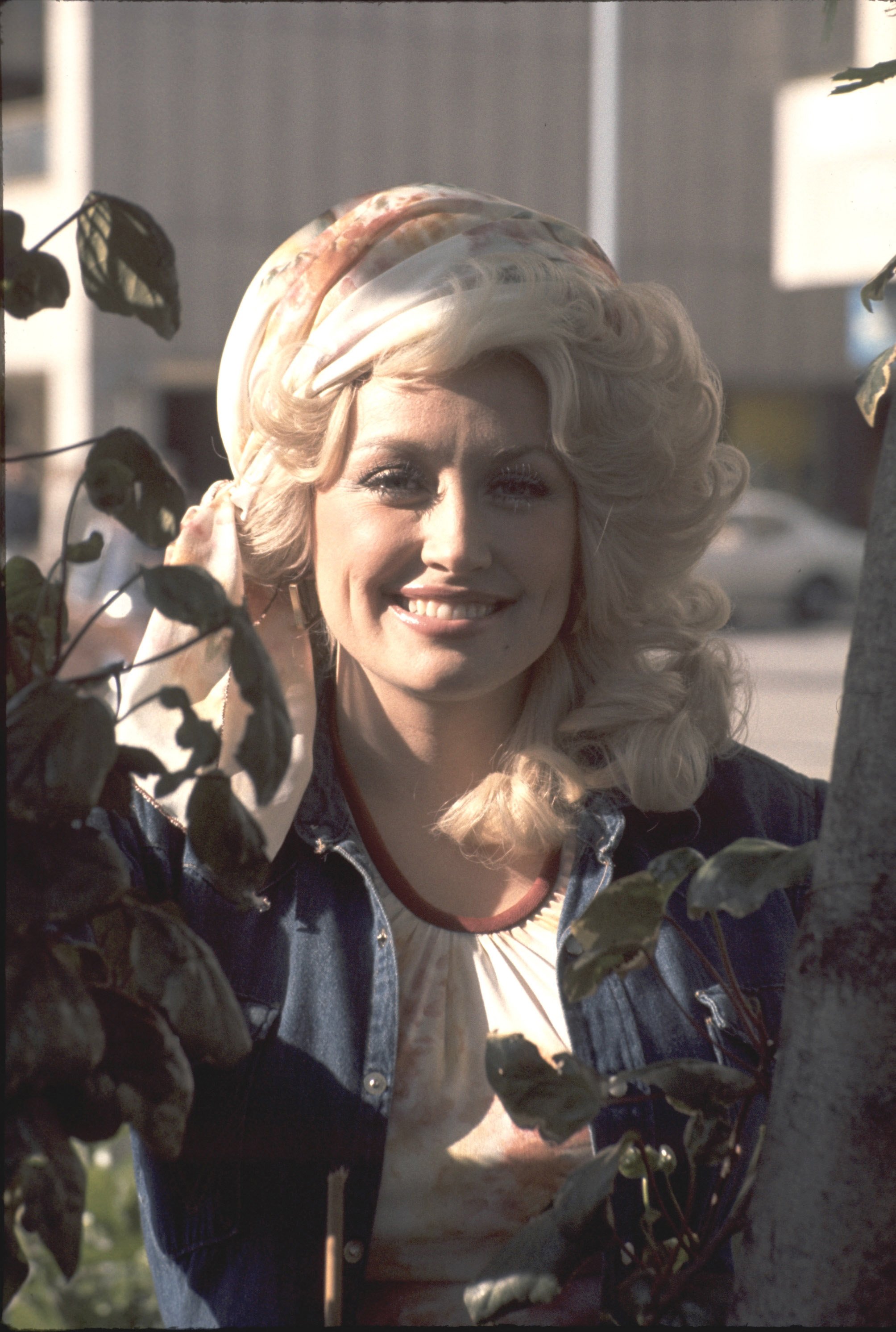 A photo of Dolly Parton in 1977. |  Source: Getty Images