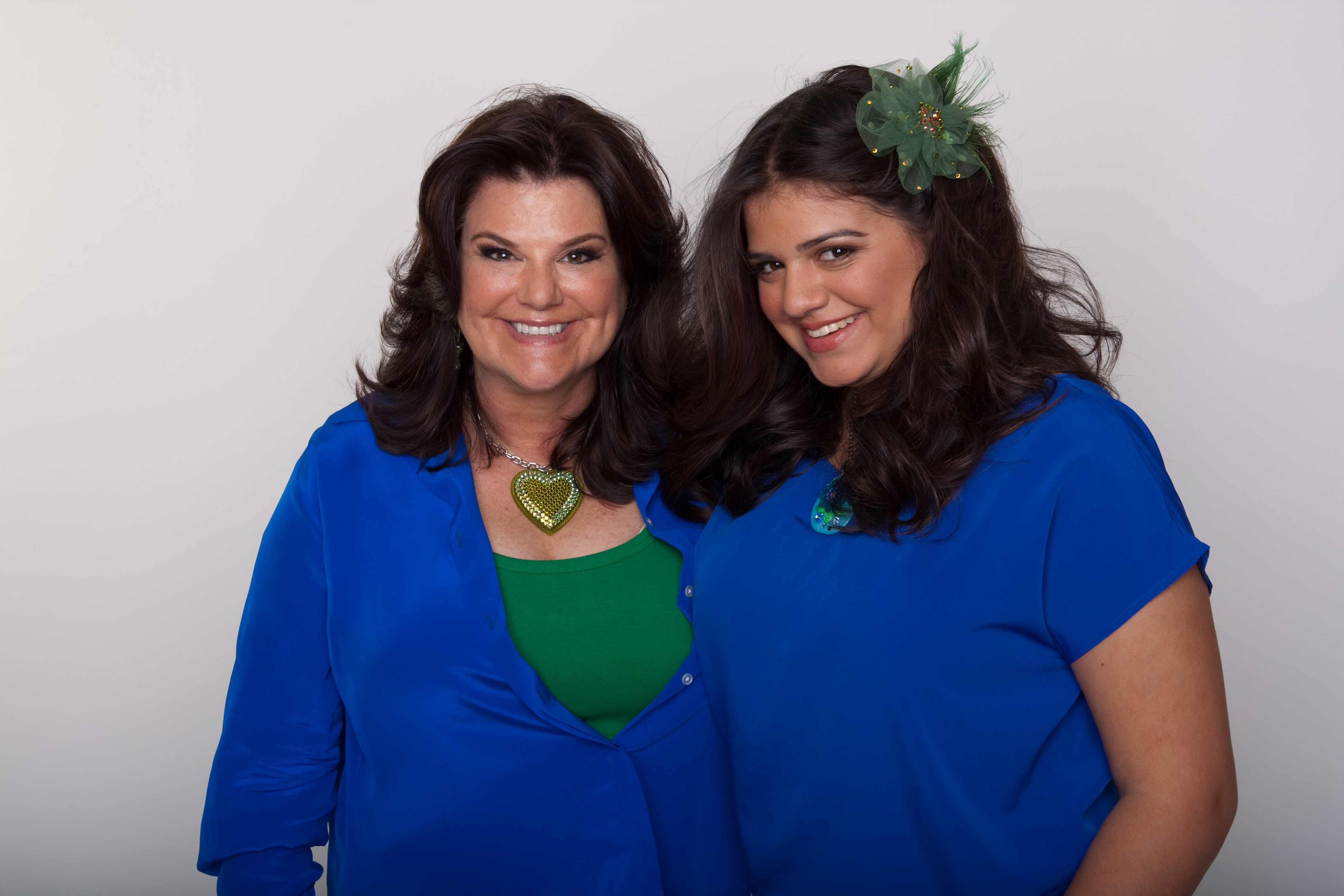 Ann Serrano and Mayan Lopez at the Donate Life's National Blue & Green Celebrity Shoot on April 9, 2012, in Los Angeles, California. | Source: Getty Images