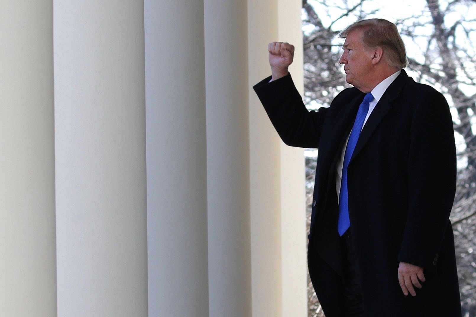 President Donald Trump waving at the crowd prior to the national emergency declaration | Photo: Getty Images