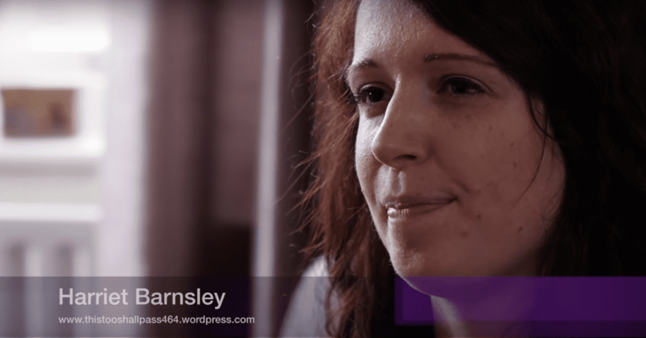 Harriet lors de son interview pour le documentaire qui narre son histoire tragique. | Youtube/West Midlands Fire Service