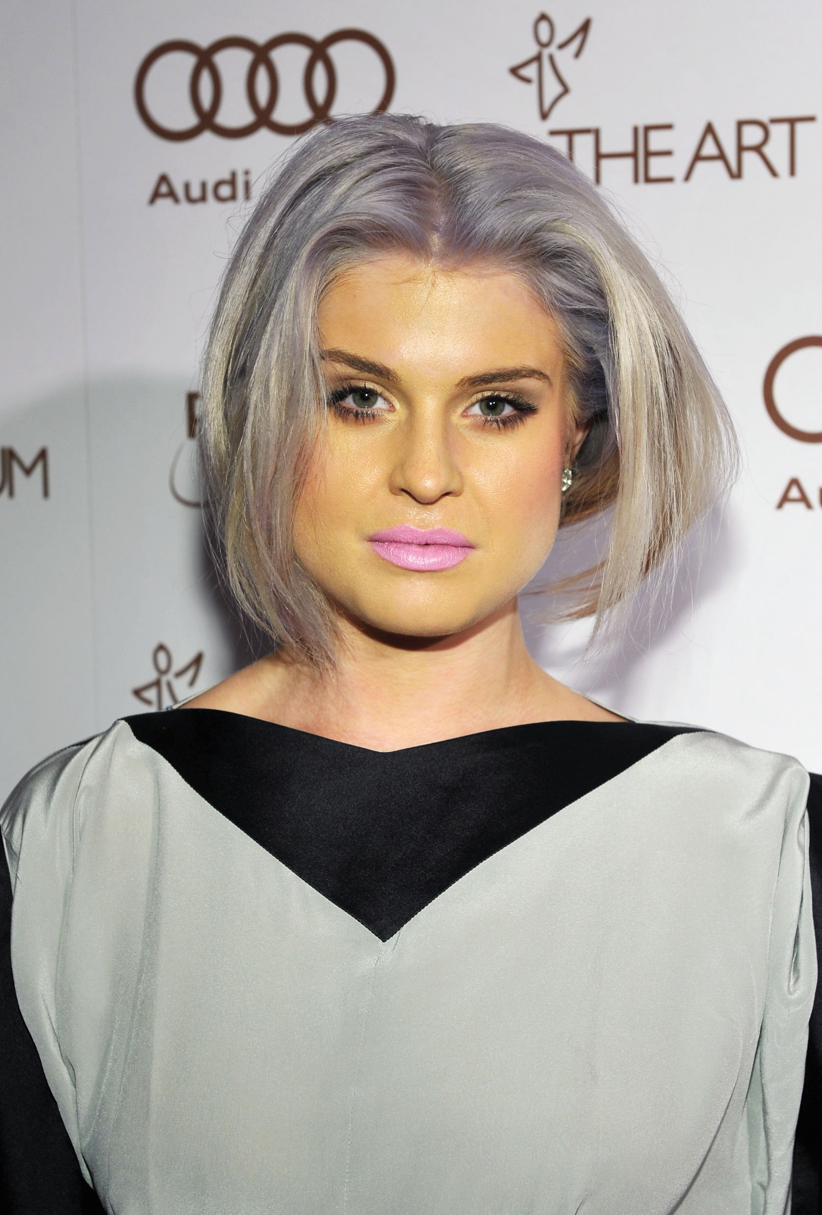 Kelly Osbourne on January 14, 2012 in Los Angeles, California | Source: Getty Images 