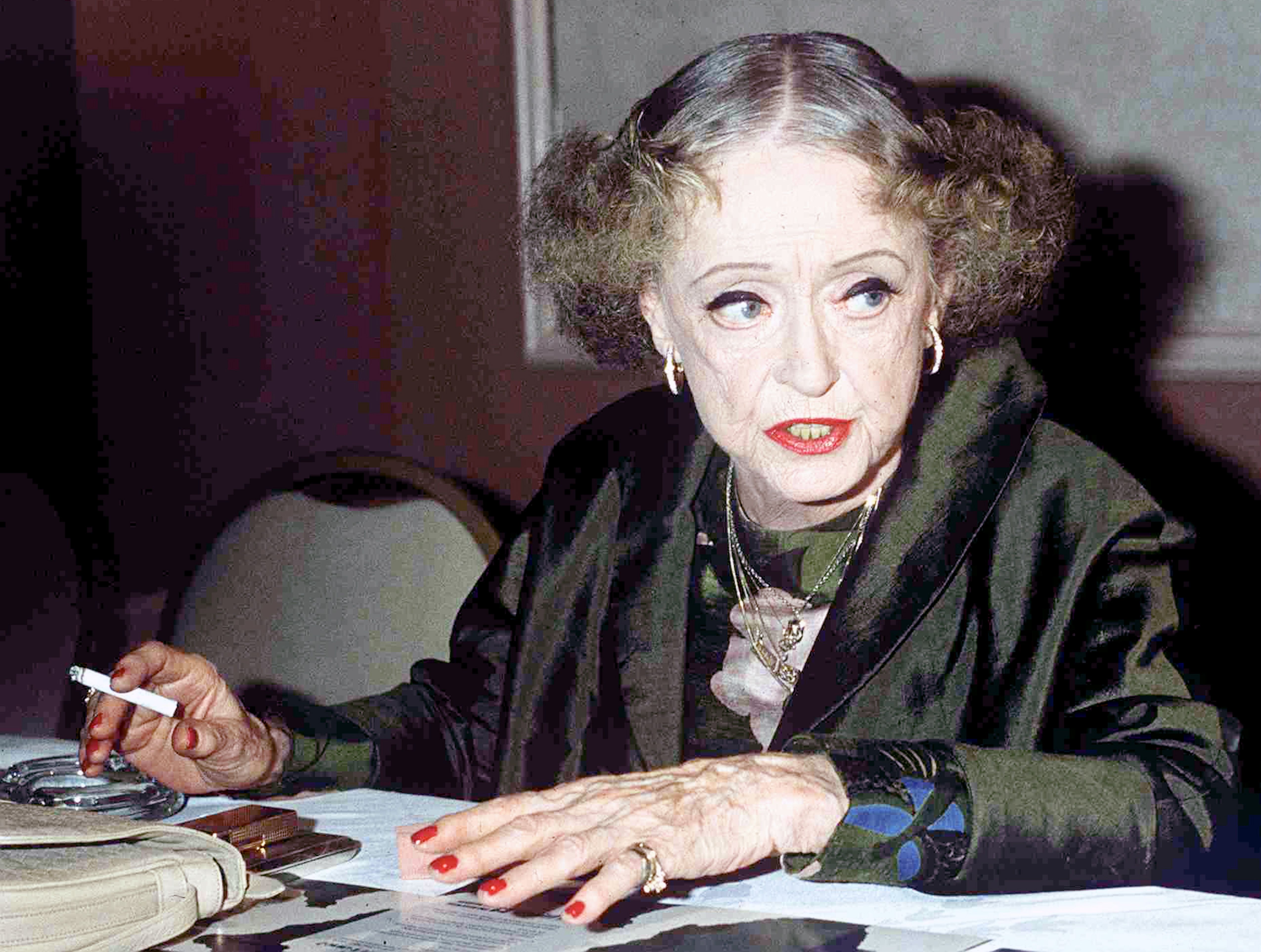 Actress Bette Davis, circa 1985 | Photo: Getty Images