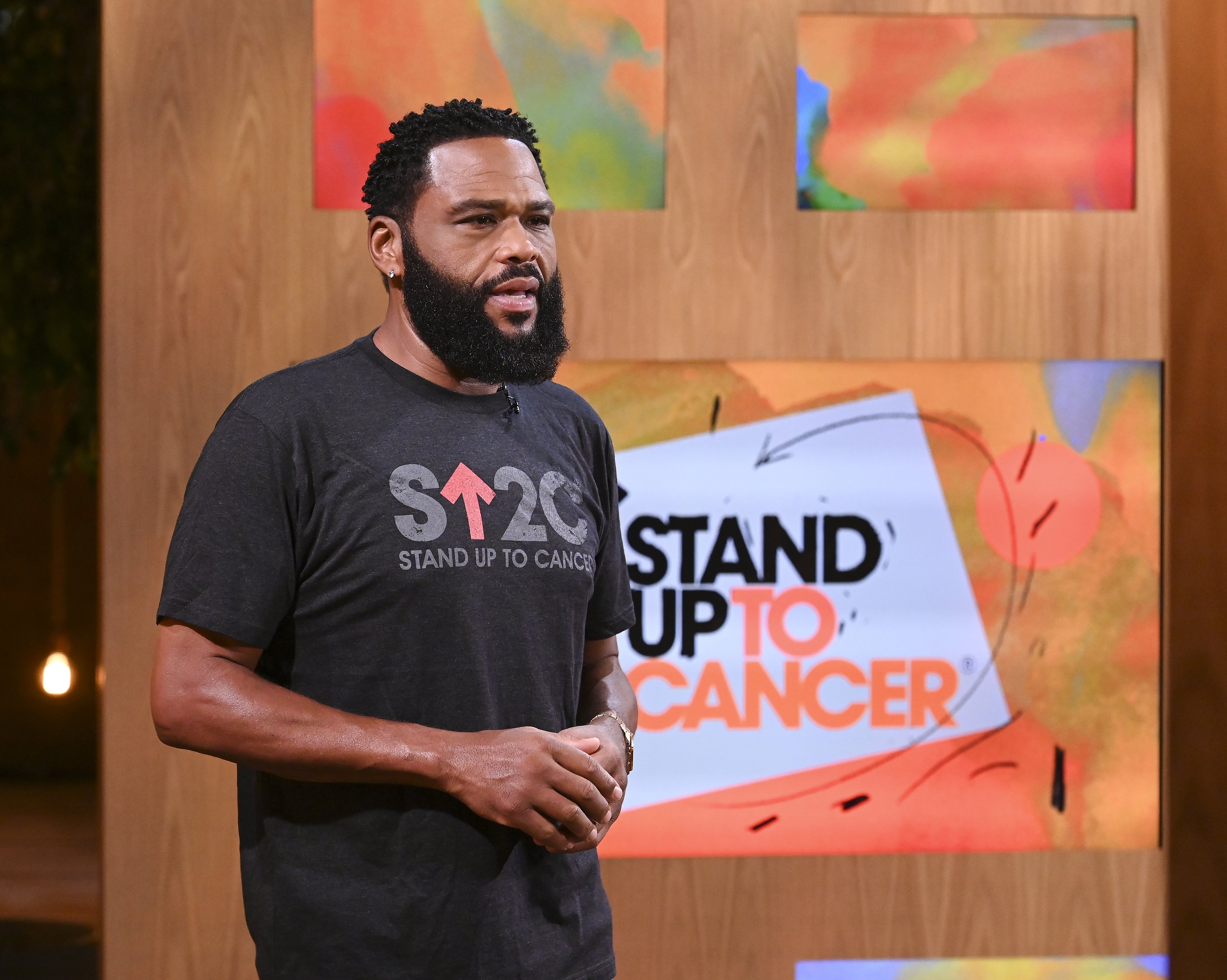 "Black-ish" actor Anthony Anderson, one of the co-hosts of "Stand Up To Cancer," during the televised event | Photo: ABC via Getty Images