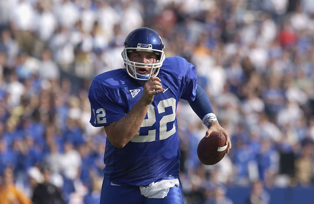 Jared Lorenzen of the Kentucky Wildcats runs with the ball during the SEC football game against the Tennessee Volunteers. Photo: Getty Images/GlobalImagesUkraine