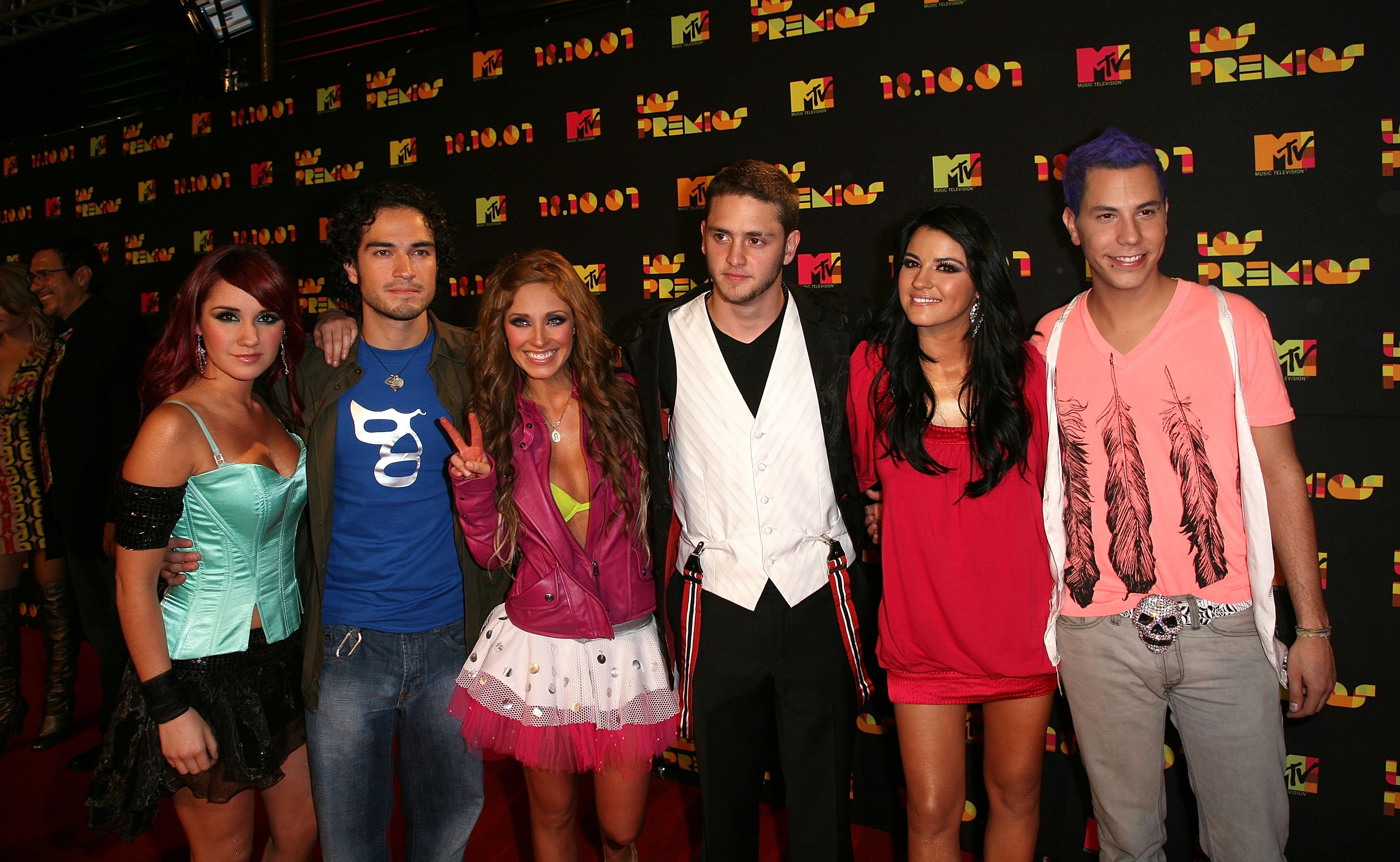 RBD llega durante Los Premios MTV Latin America 2007 en El Palacio de Los Deportes el 18 de octubre de 2007 en la Ciudad de México, México. | Foto: Getty Images