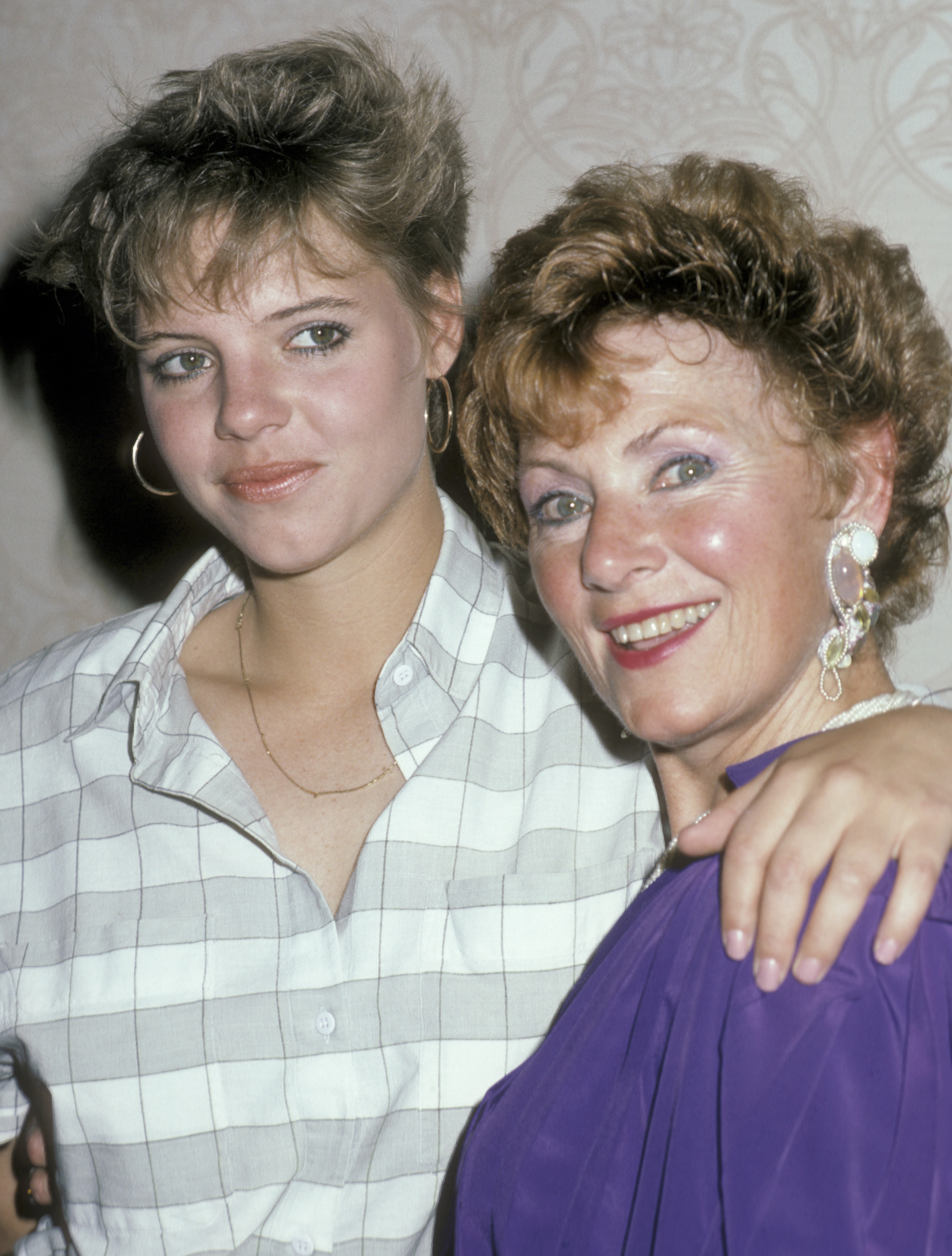 Marion Ross and daughter Ellen Ross at the Fifth Annual Mother-Daughter Fashion Show on March 27, 1986 in Beverly Hills, California | Source: Getty Images