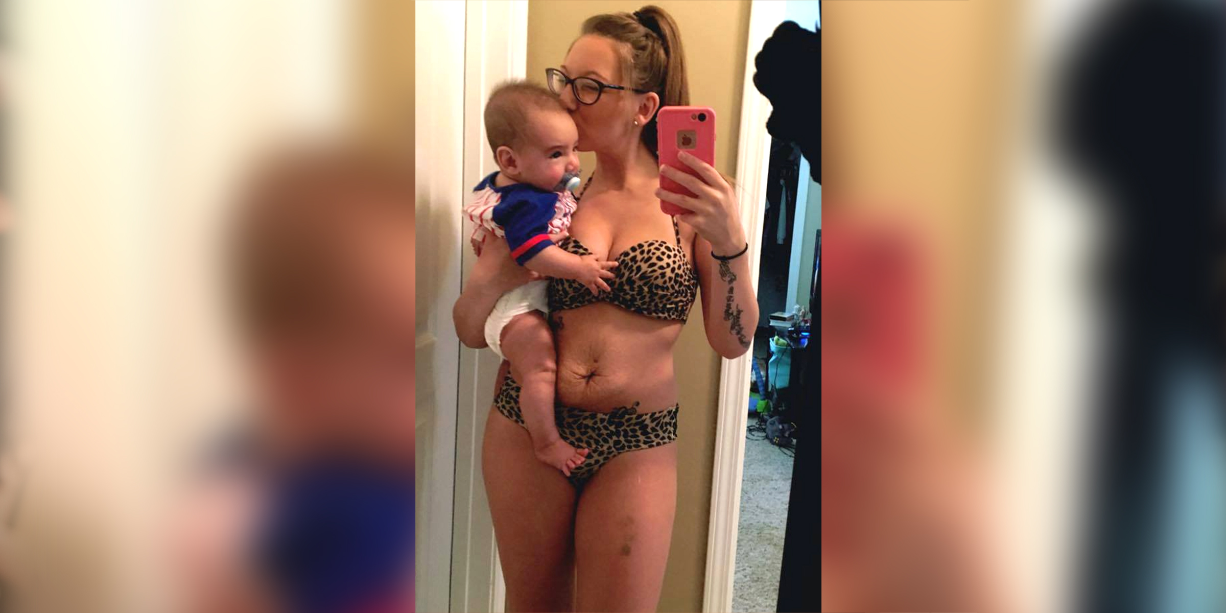 Lexi Sinclair en bikini con su bebé | Foto: facebook.com/lovewhatreallymatters