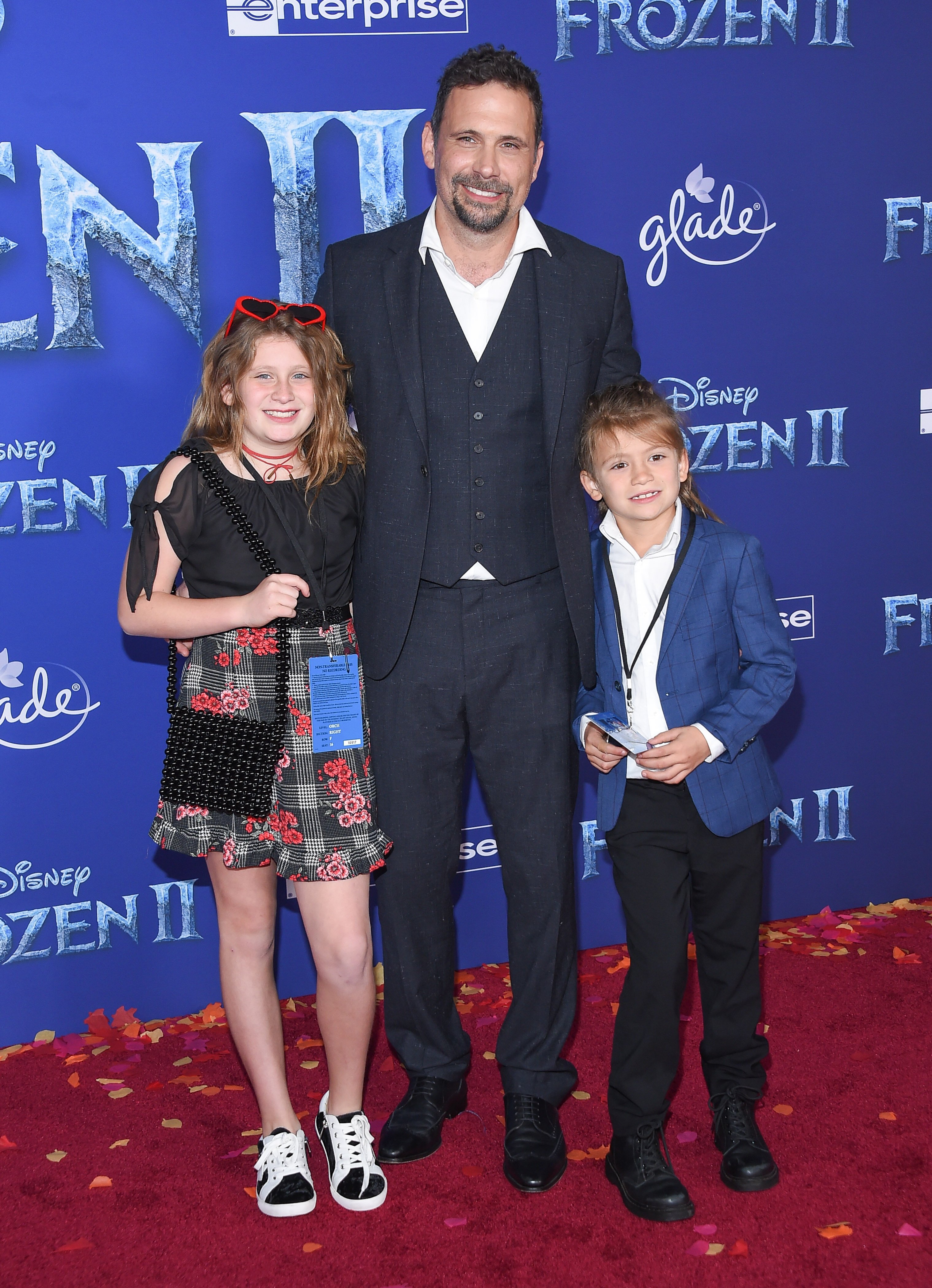 Jeremy Sisto, and his children, Charlie Ballerina Sisto and Bastian Kick Sisto arrives for the "Frozen II" Premiere, 2019, Hollywood, California. | Photo: Getty Images