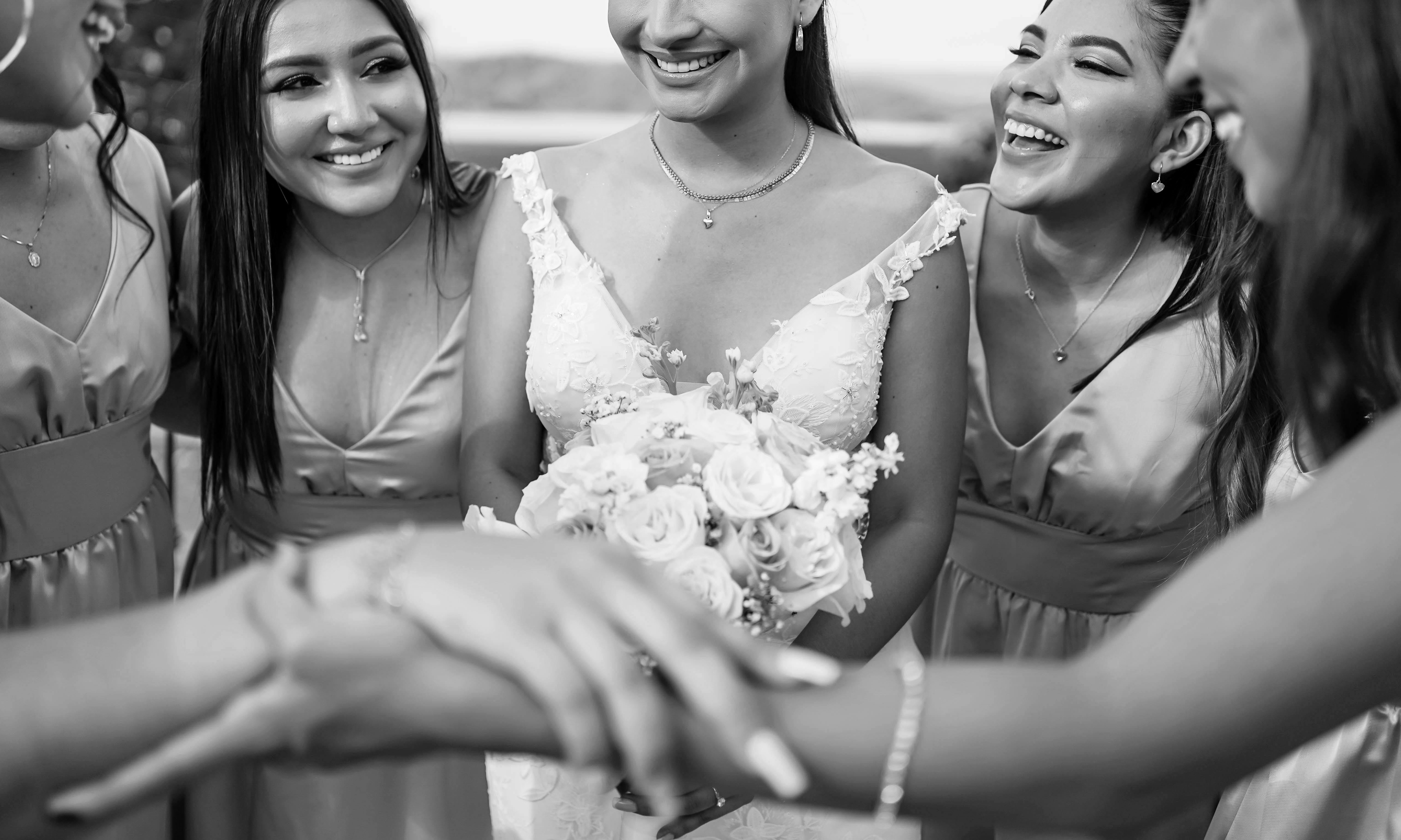 Emily gathering her bridesmaids for a group photo | Source: Pexels
