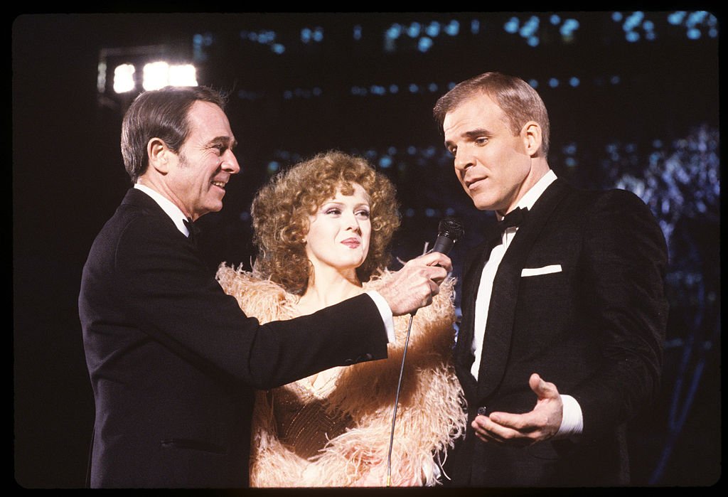 Bernadette Peters, Army Archerd, and Steve Martin pictured at the 53rd Annual Academy Awards. | Photo: Getty Images