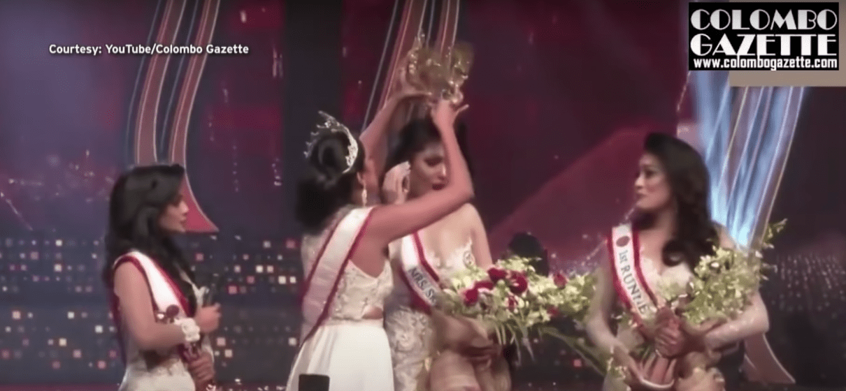 Screenshot of Mrs. Sri Lanka beauty pageant. | Source: YouTube/ColomboGazette