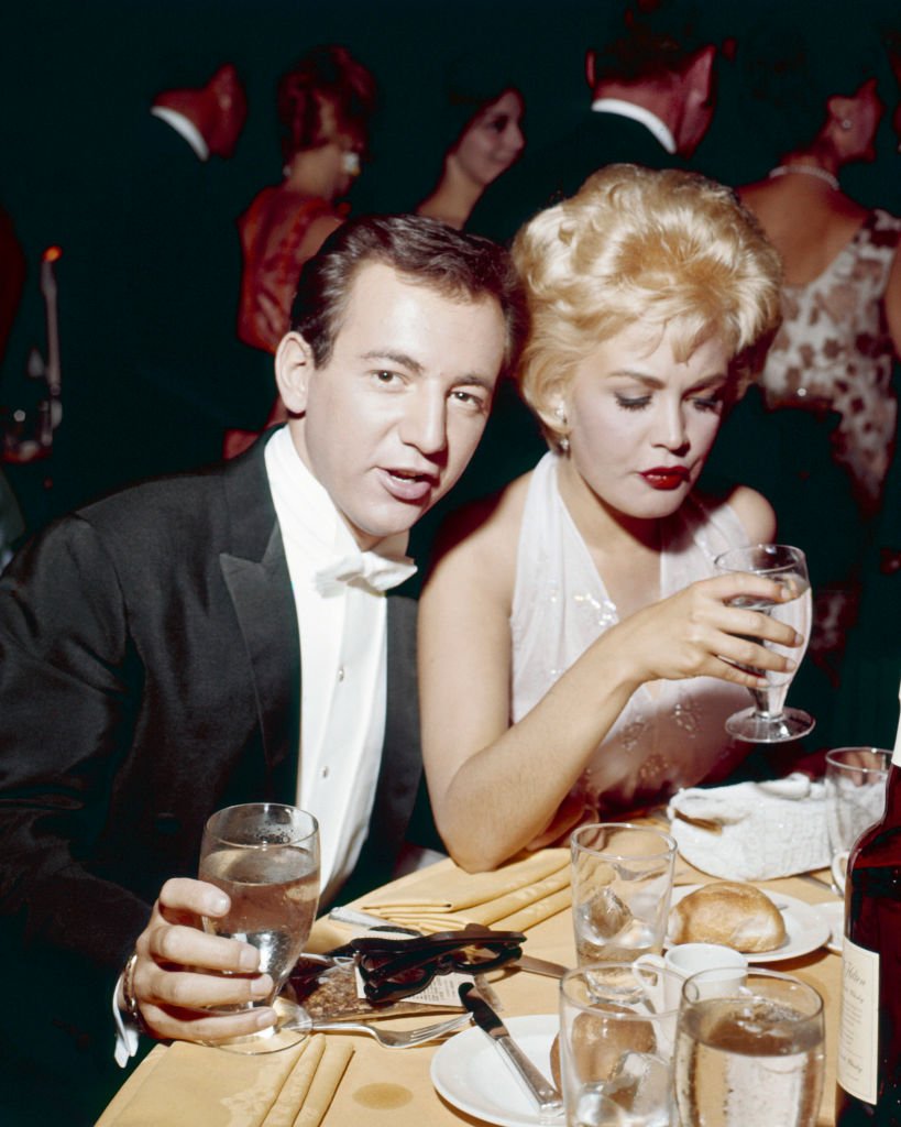 American actor and singer Bobby Darin with his wife, actress Sandra Dee at the 33rd Academy Awards, Santa Monica, California on April 17, 1961. | Photo: Getty Images
