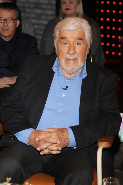 Mario Adorf, '3Nach9' Talk Show In Bremen, 2019 | Quelle: Getty Images