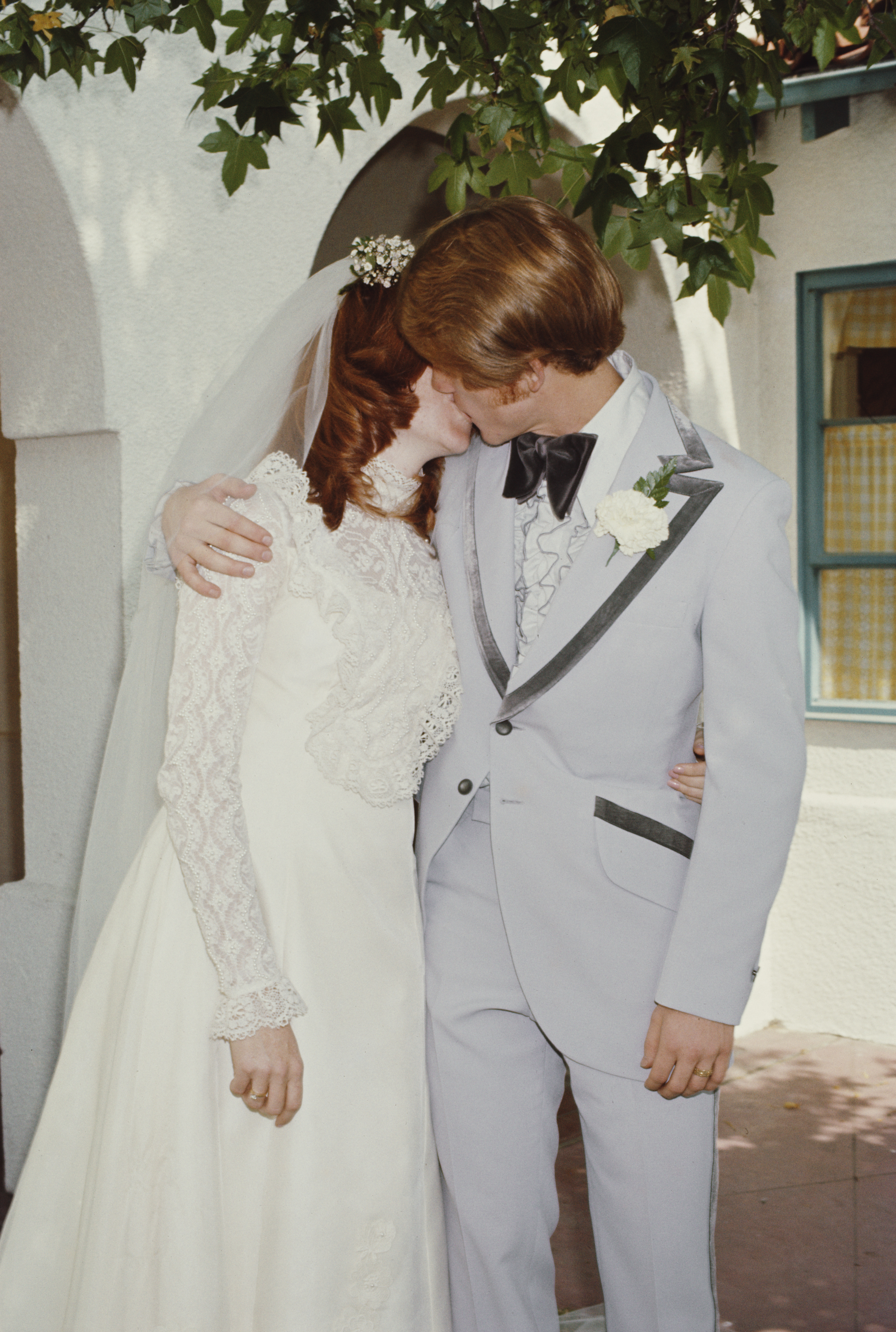 Ron Howard married Cheryl Alley at the Magnolia Park United Methodist Church in Burbank, California, on June 7, 1975 | Source: Getty Images