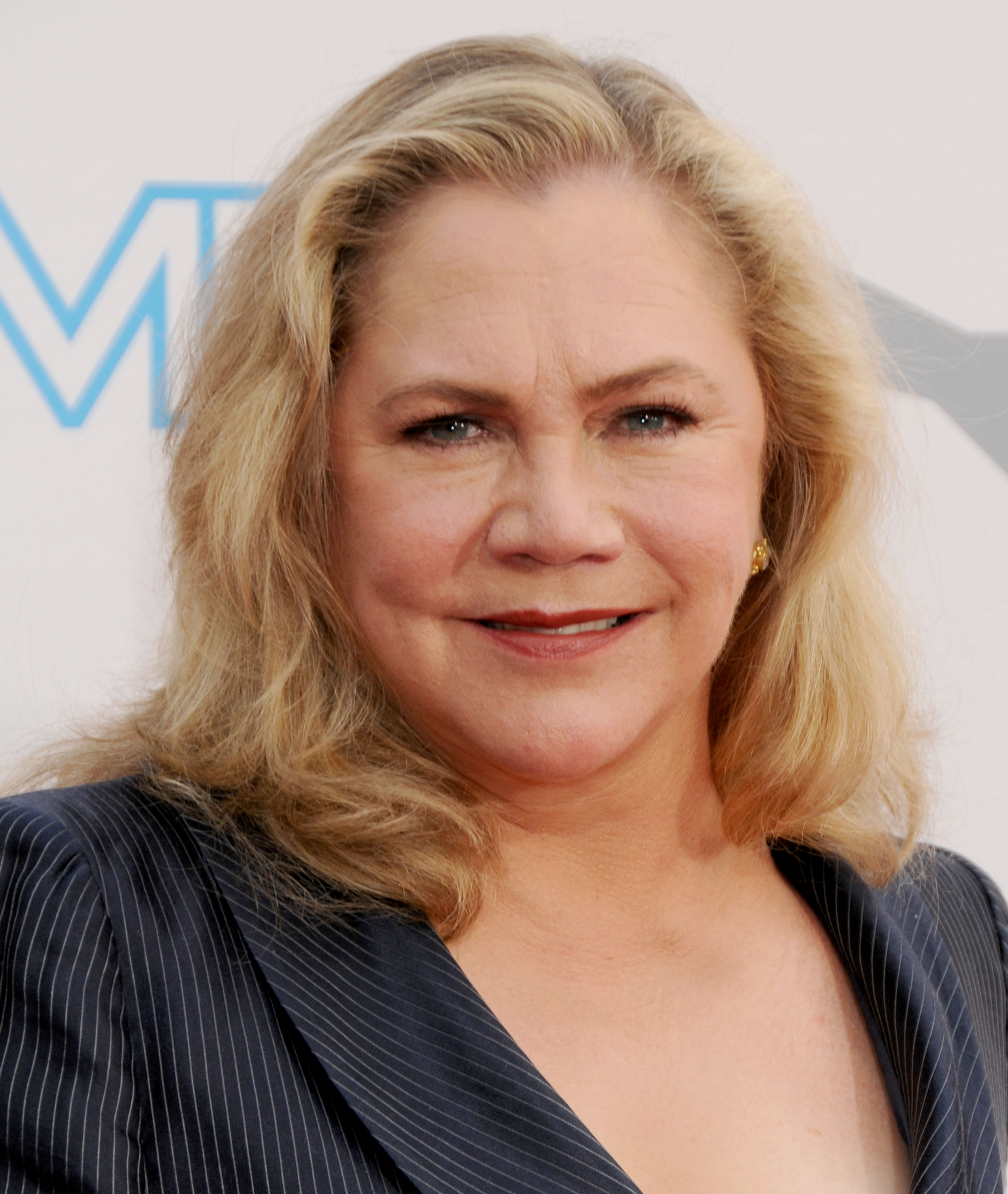 Kathleen Turner attends the "37th AFI Life Achievement Award: A Tribute to Michael Douglas", held at Sony Pictures Studios in Culver City, California on June 11, 2009. | Source: Getty Images