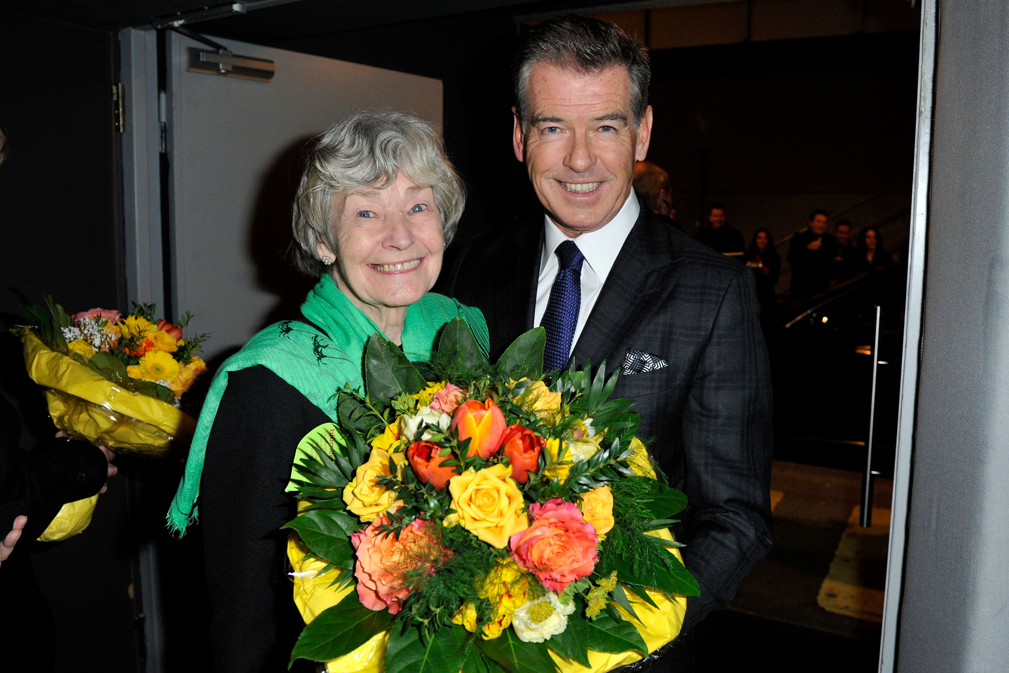 Pierce Brosnan and his mother Mary Carmichael pose after the Zurich Premiere of 'A Long way down' at Kino Corso on February 11, 2014 | Photo: Getty Images