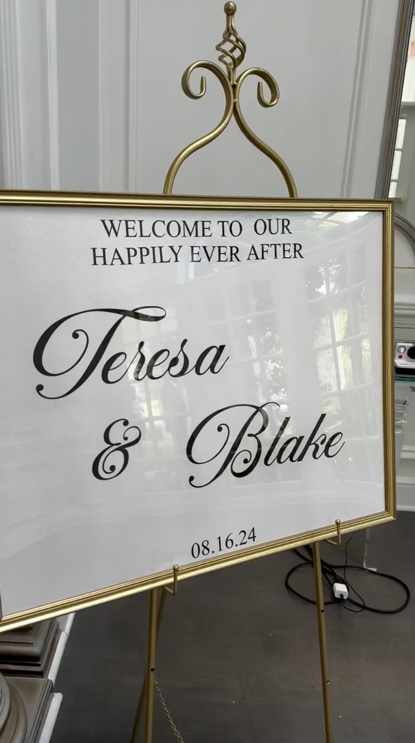 The wedding placard and signage at Blake and Teresa O'Donnell's wedding, posted on August 18, 2024 | Source: Instagram/snapsfromsydney