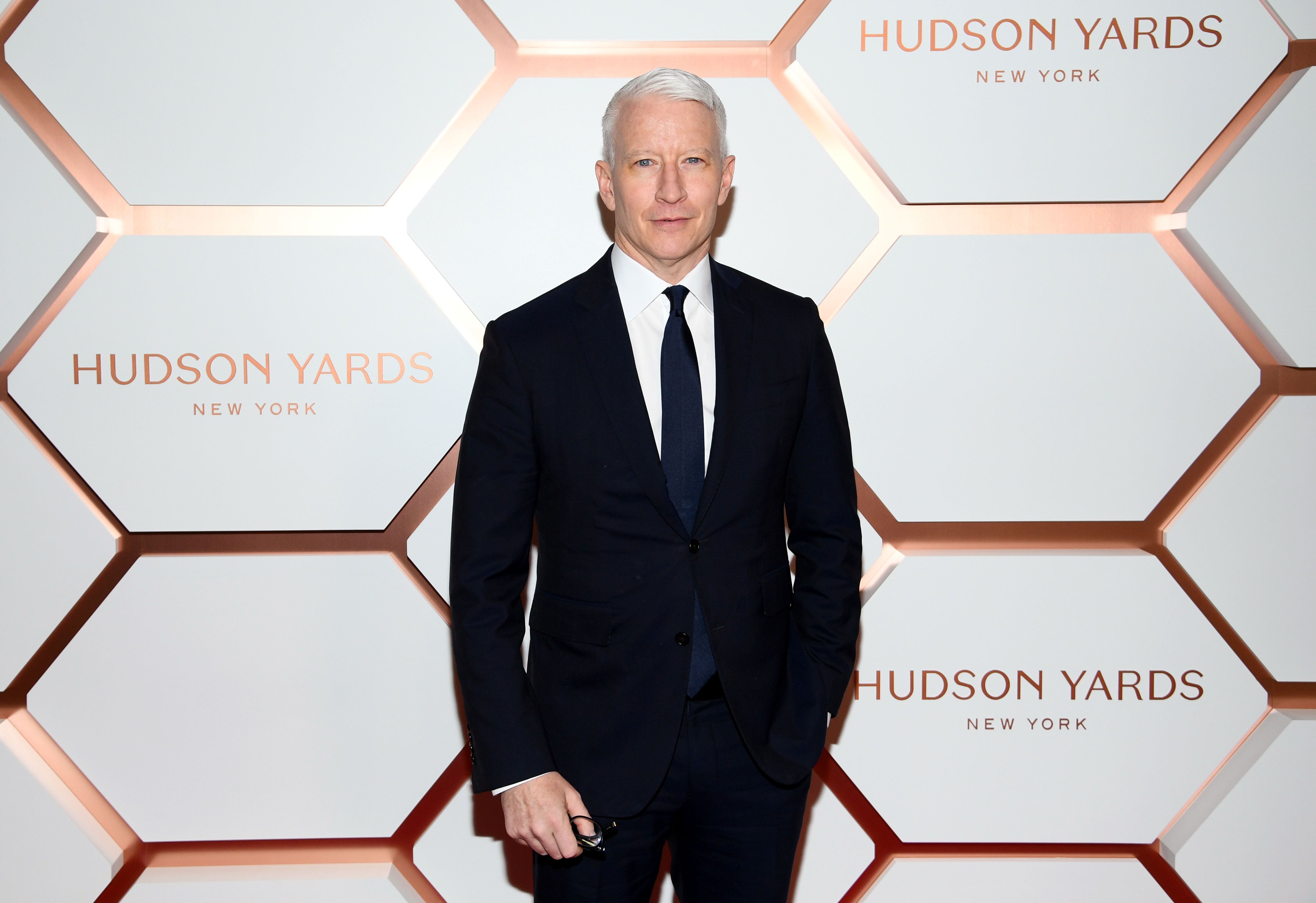Anderson Cooper at Hudson Yards, New York's Newest Neighborhood, Official Opening Event on March 15, 2019 | Photo: Getty Images