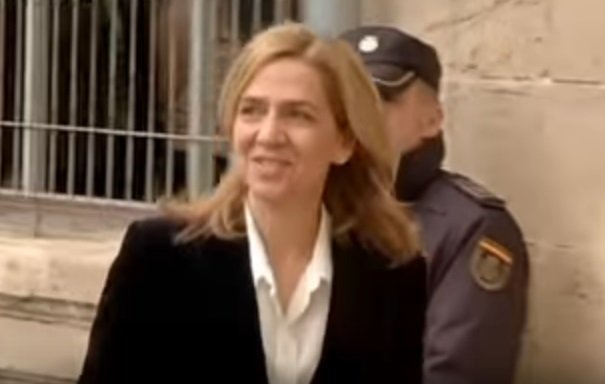 Infanta Cristina visita a su esposo en prisión. | Foto: YouTube/euronews