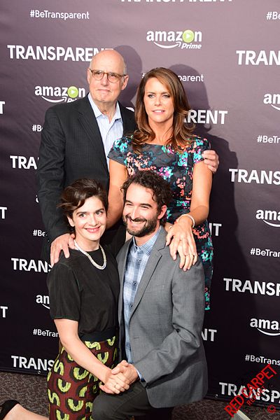 Jeffrey Tambor, Amy Landecker, Jay Duplass and Gaby Hoffmann, 2015. | Source: Wikimedia Commons