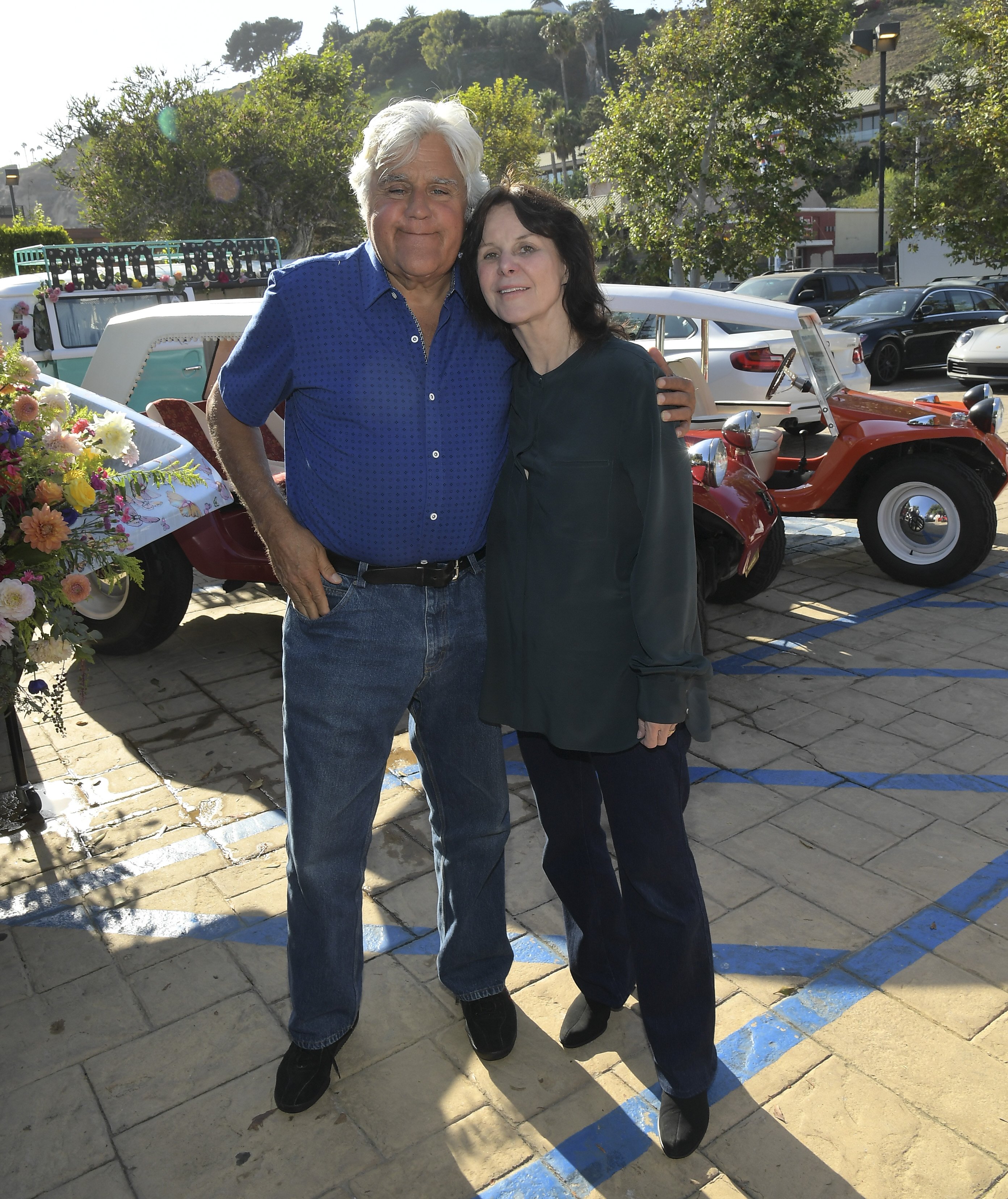 Jay Leno and Mavis Leno at the private unveiling of the Meyers Manx electric automobile on August 08, 2022 in California | Source: Getty Images