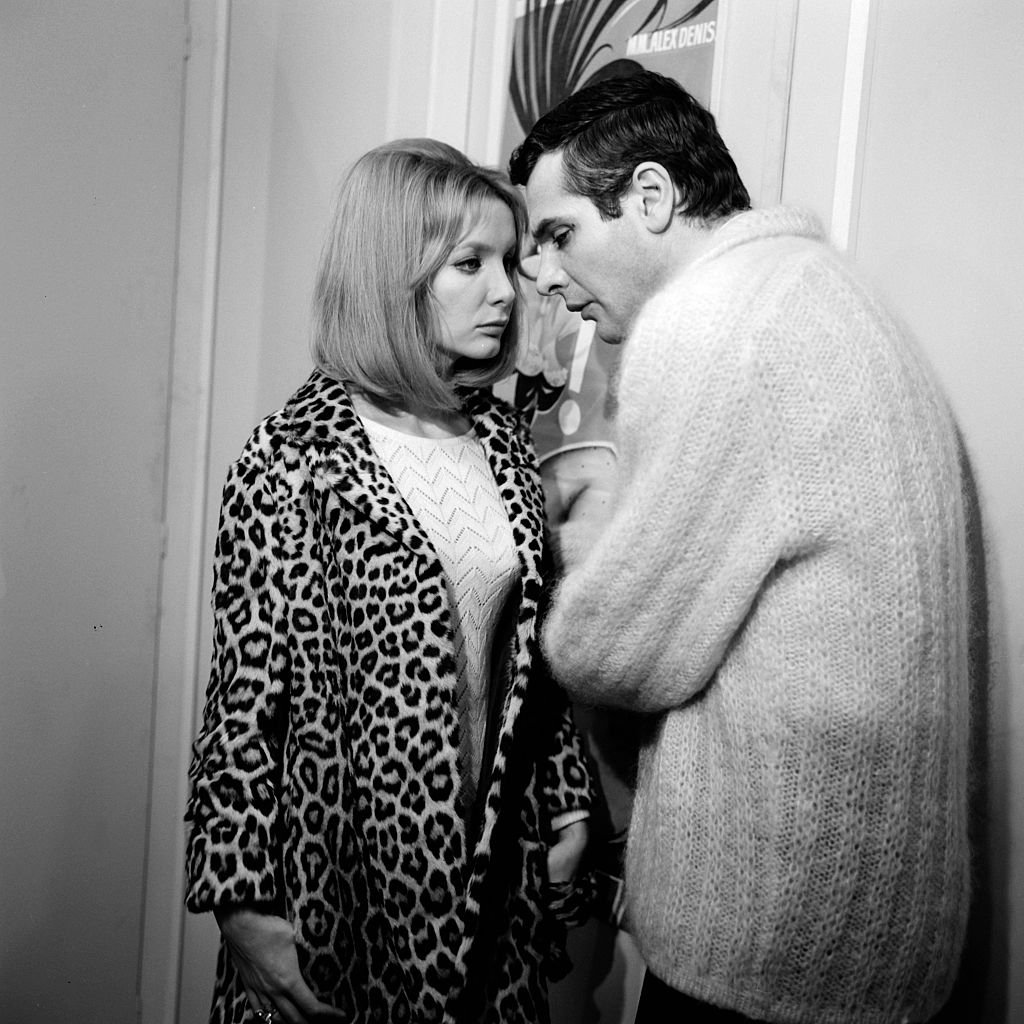 Anna Gaël et Paul Guers dans "A Rifle for two", drame réalisé par Philippe Ducrest. | Photo : Getty Images Anna Gaël et Paul Guers dans "A Rifle for two", drame réalisé par Philippe Ducrest. | Photo : Getty Images