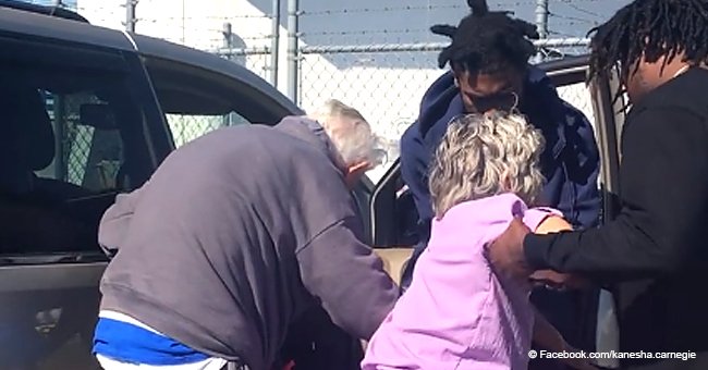 Touching moment when 3 young men help 100-year-old man and his wife get into their car goes viral