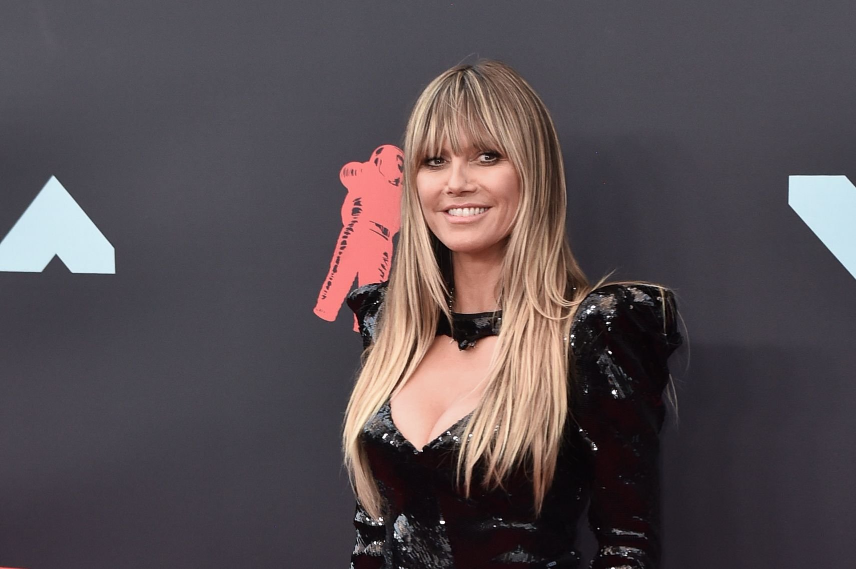 Model Heidi Klum at the 2019 MTV Video Music Awards red carpet at Prudential Center on August 26, 2019 | Photo: Getty Images