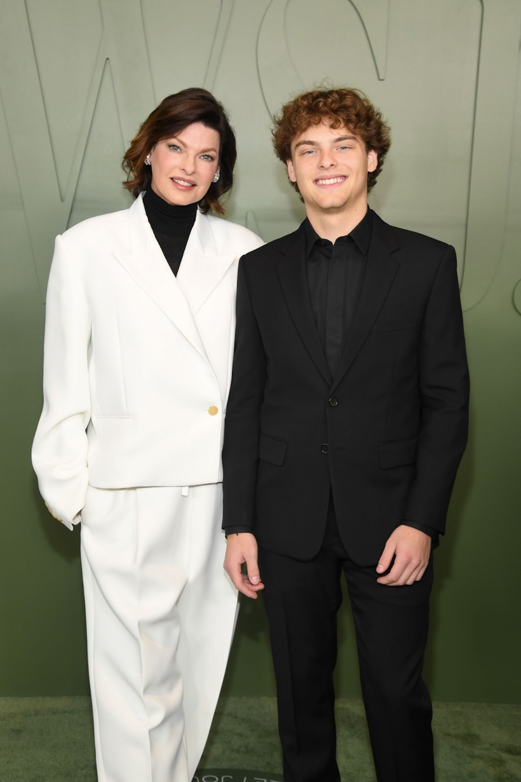 Linda Evangelista and her son Augustin posed together at the WSJ. Magazine 2024 Innovator Awards, capturing a rare public moment as the proud mom celebrated with her 18-year-old “twin.” | Source: Getty Images