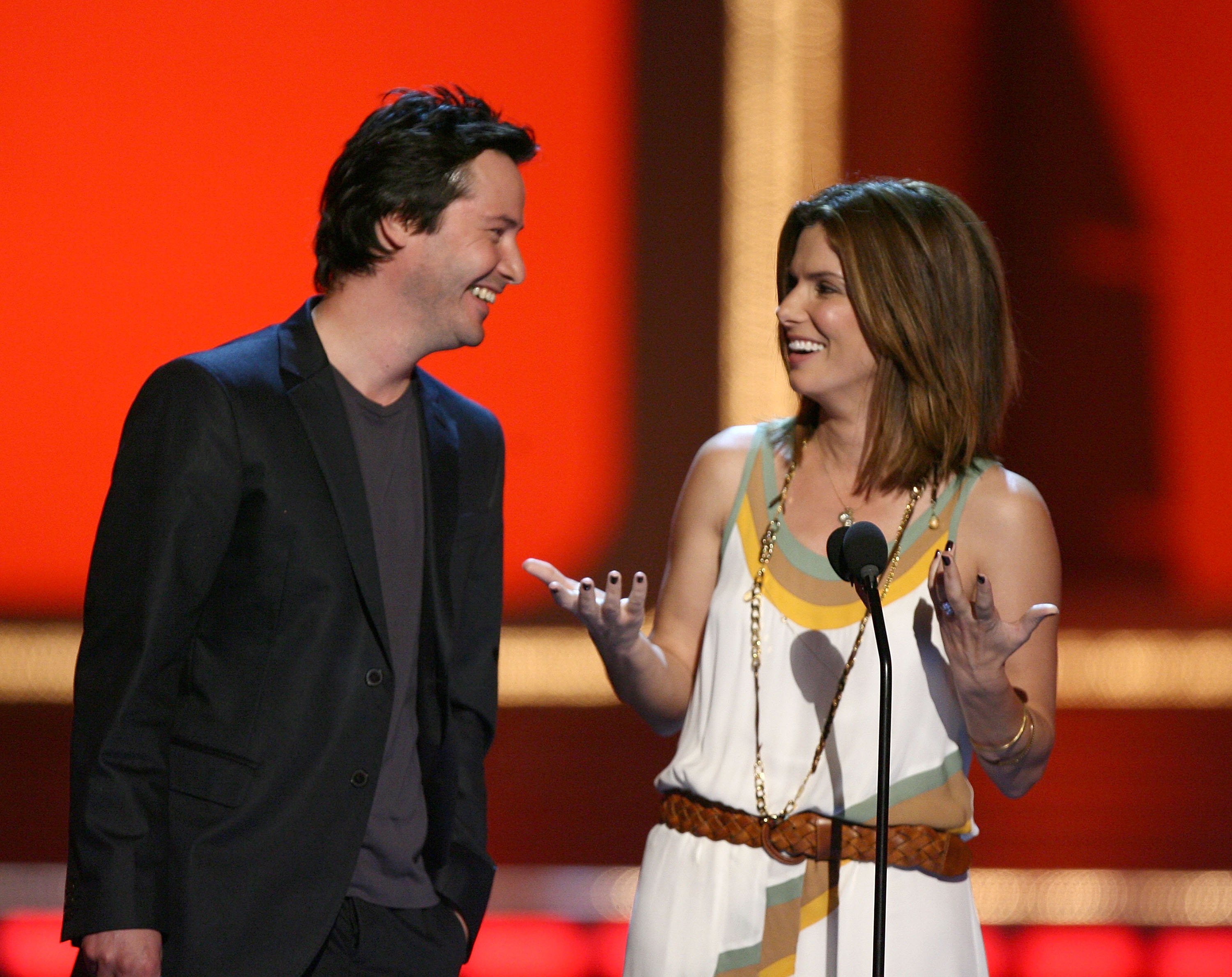 Keanu Reeves and Sandra Bullock, presenters during 2006 MTV Movie Awards Show at Sony Studios on June 3, 2006 in Culver City, California | Source: Getty Images
