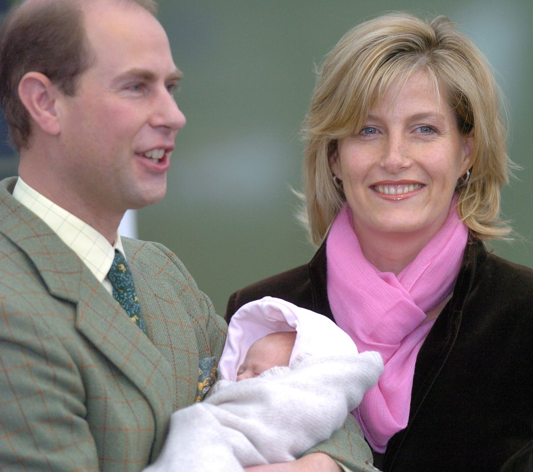 Princess Edward and his wife, Sophie, Countess Wessex pictured leaving Frimley Park Hospital with their newborn daughter, Lady Louise Windsor ┃Source: Getty Images