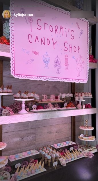 A picture of Stormi's candy shop for her birthday celebration. | Photo: Instagram/Kyliejenner