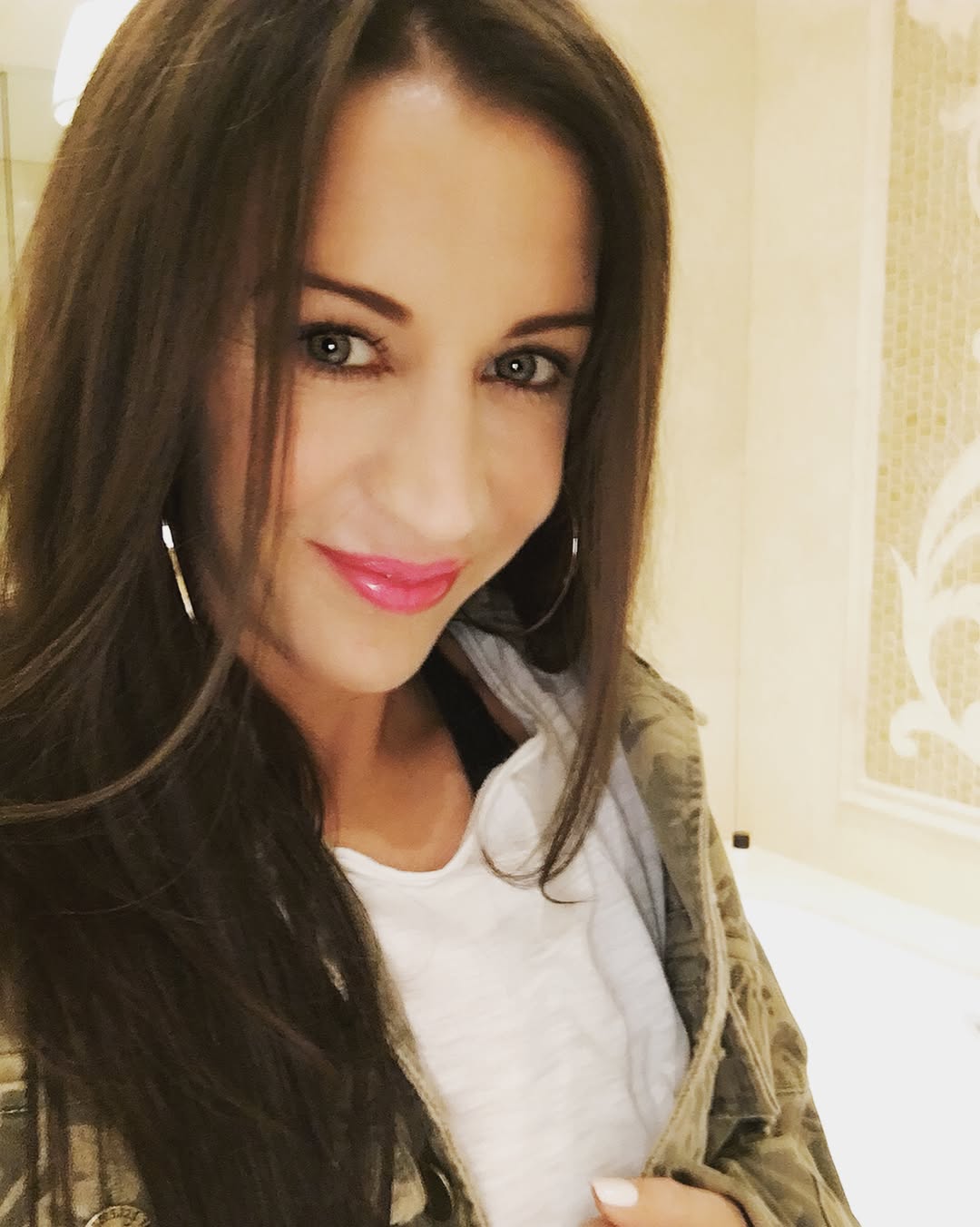Picture of the woman, from a post dated December 12, 2017 | Source: Instagram/pattiemallette
