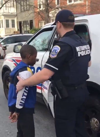 10-year-old arrested. | Source: Twitter/ aspiring basketball wife @beathemost