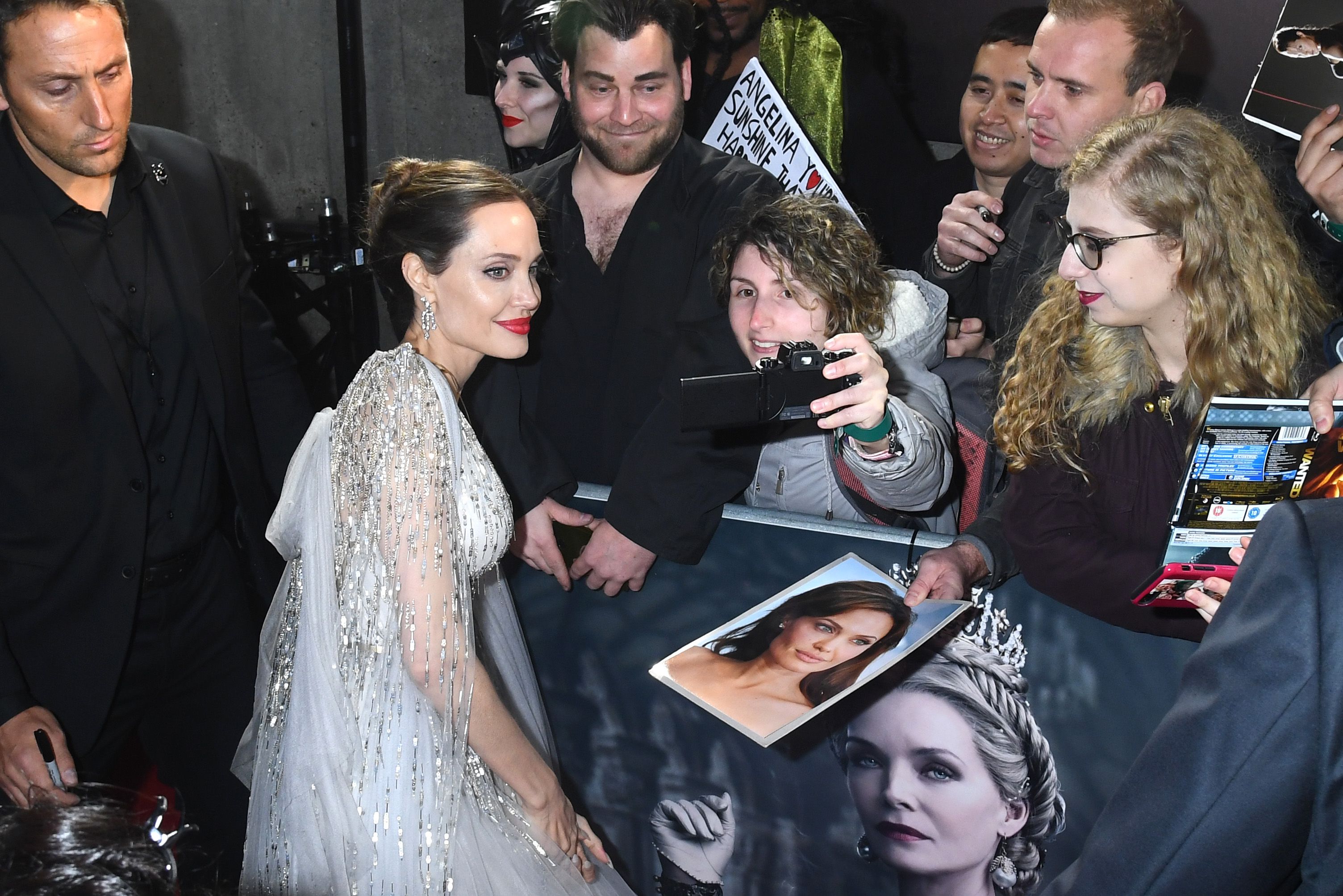 Angelina Jolie lors de la première européenne de "Maleficent : Mistress of Evil" à l'Odeon IMAX Waterloo le 09 octobre 2019, à Londres, en Angleterre. | Source : Getty Images