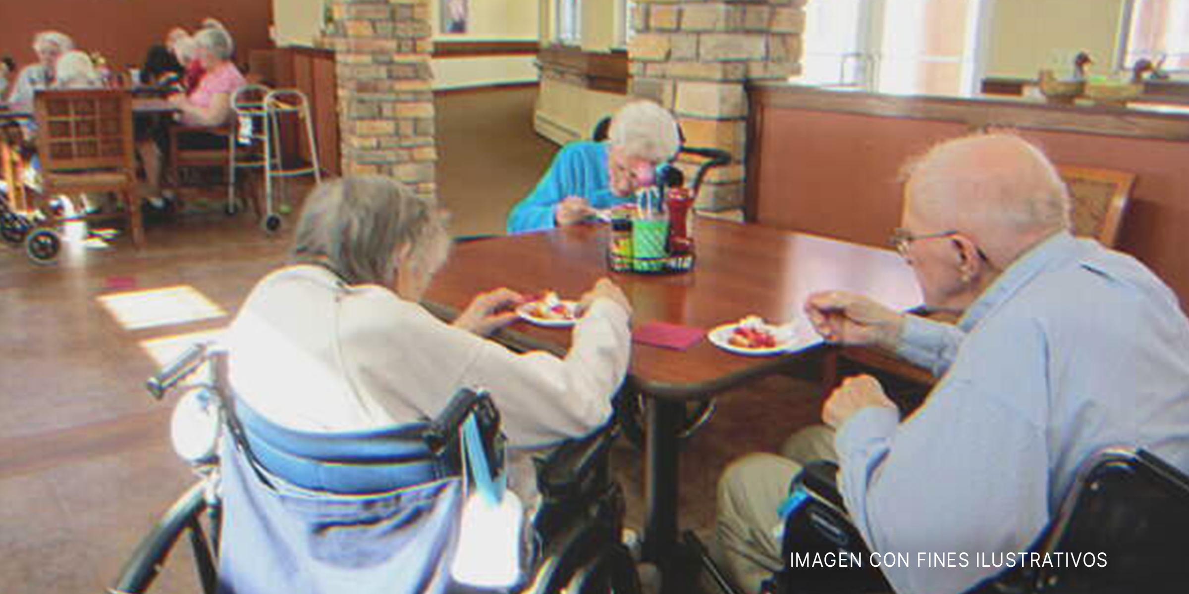 Ancianos en una residencia. | Foto: flickr.com/cezzie901 (CC BY 2.0)