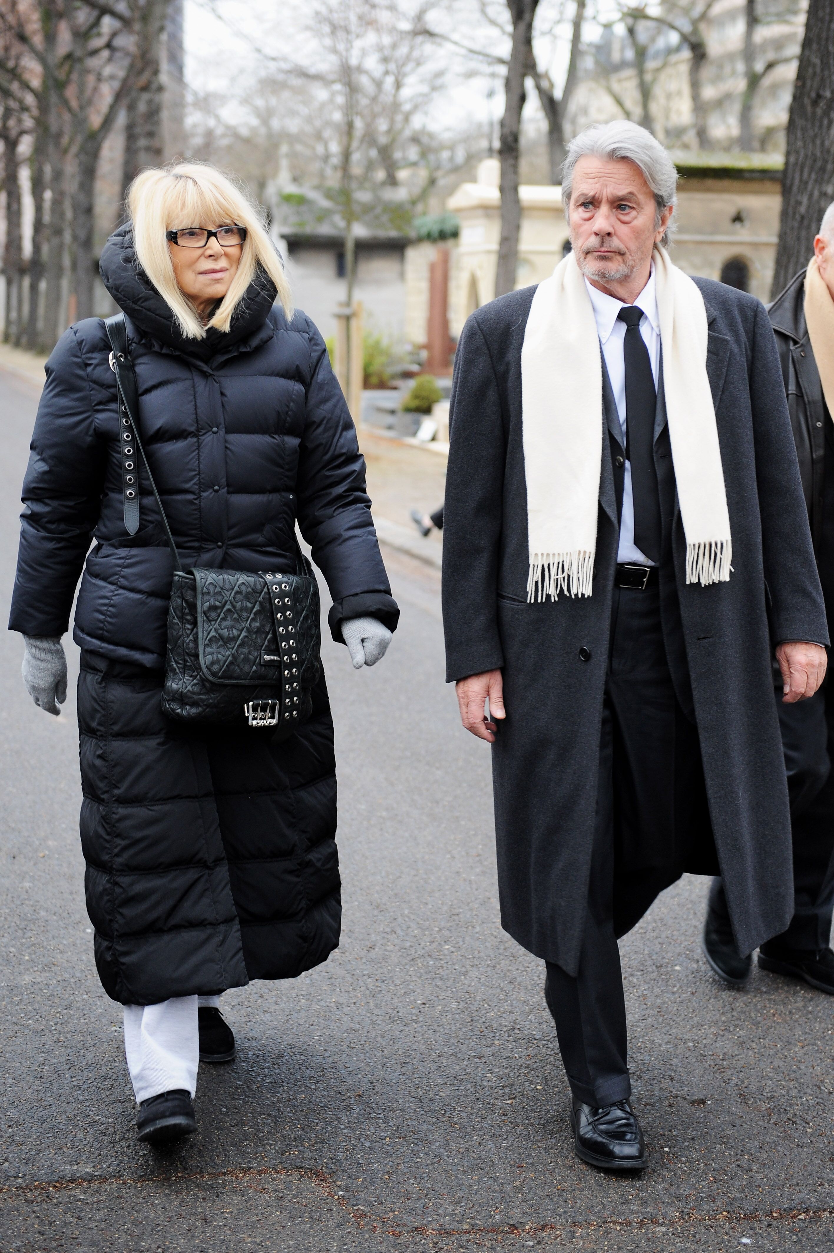 Alain Delon et Mireille Darc. l Source: Getty Images Alain Delon et Mireille Darc. l Source: Getty Images