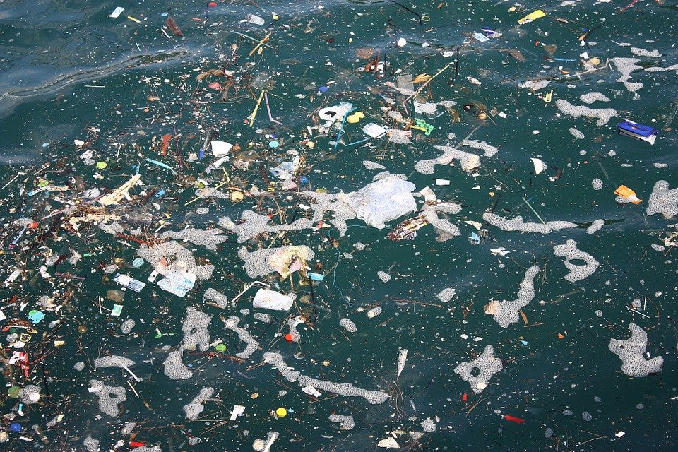 Polución marina. | Foto: Pixabay