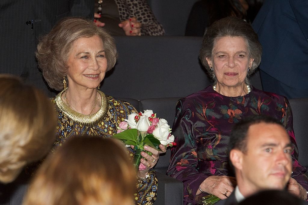 La Reina Sofía de España y su hermana, la Princesa Irene de Grecia en el Caixa Forum el 19 de junio de 2012 en Madrid, España. | Foto: Getty Images La Reina Sofía de España y su hermana, la Princesa Irene de Grecia en el Caixa Forum el 19 de junio de 2012 en Madrid, España. | Foto: Getty Images