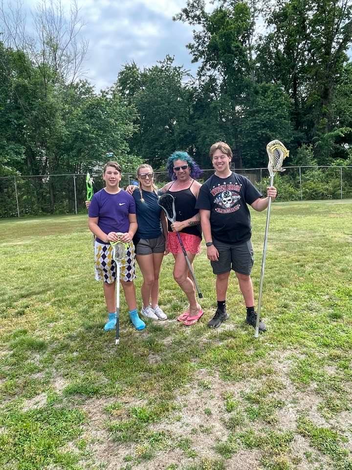 Robert Dorgan with his children, dated June 2021 | Source: Facebook/roberta.esposito.78490