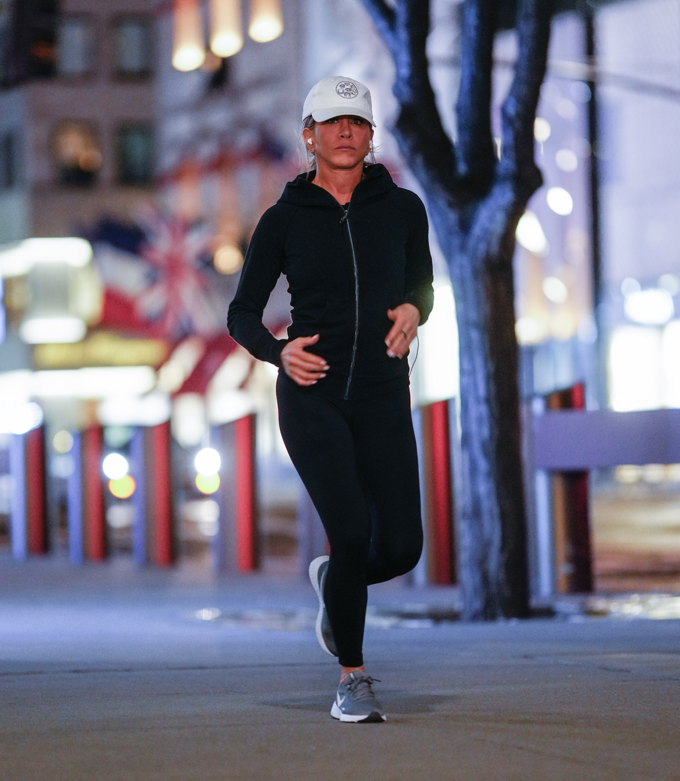 Jennifer Aniston jogging in New York in September 2022 | Source: Getty Images