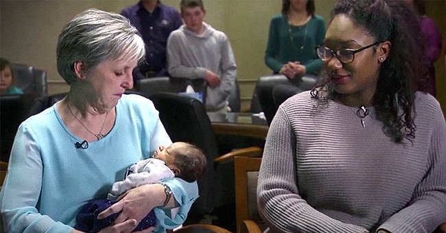 Jamie Fontenot carrying baby Kingston Hall in her arms with her mother Connie Despanie sitting beside them. | Source: youtube.com/CBS New York twitter.com/CBSNews
